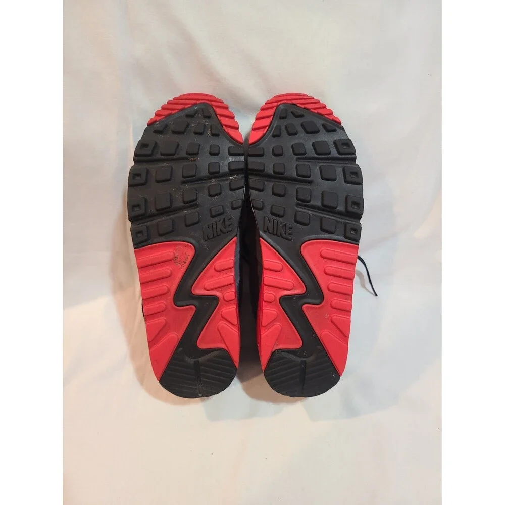 Women's Nike Air Max 90 Size 10 Black/Gray/Red 616730-020